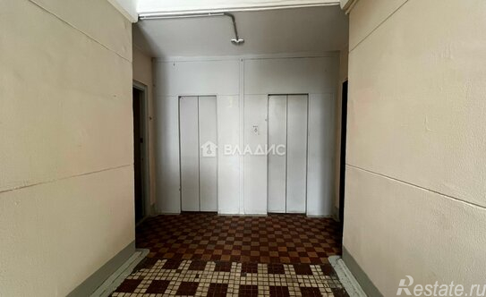 Продажа 2-комн квартиры на вторичном рынке Батайская улица