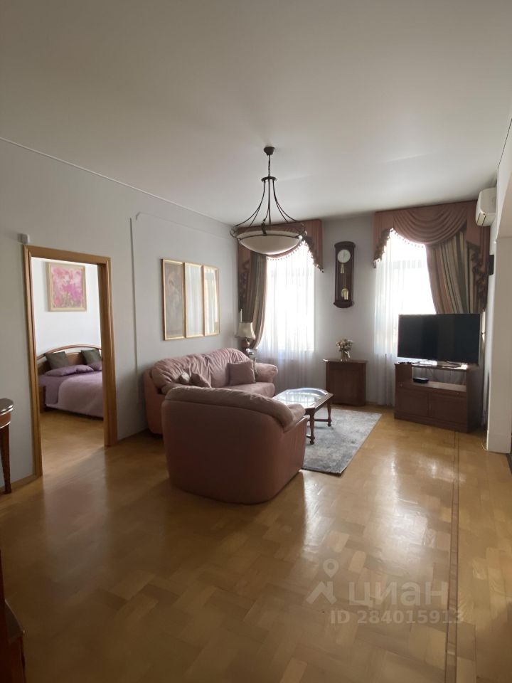 Аренда 2-комн квартиры на вторичном рынке улица Пречистенка, 40/2С4