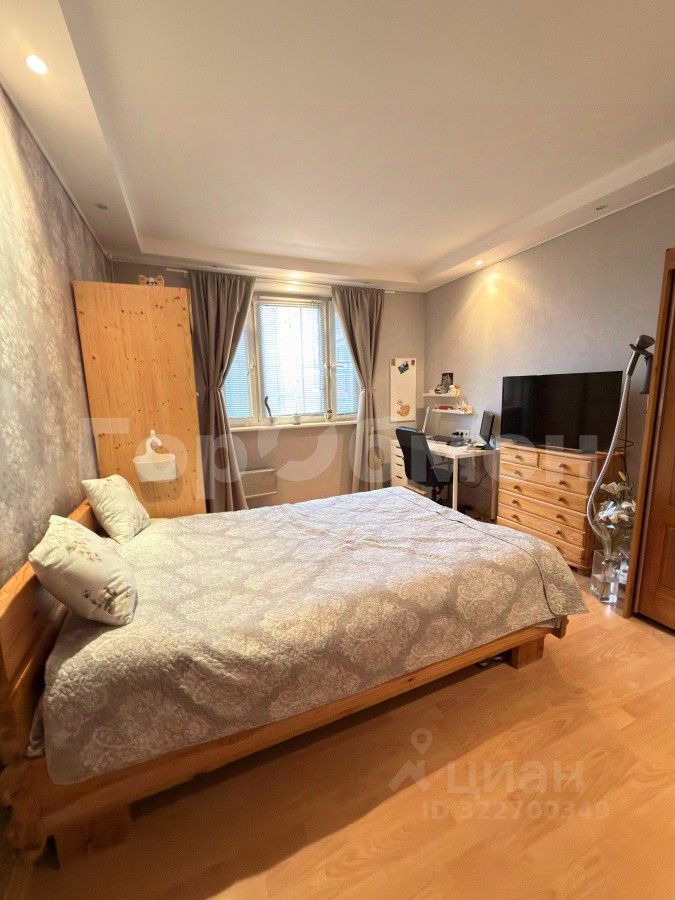 Продажа 3-комн квартиры на вторичном рынке улица Чичерина, 6