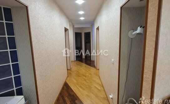 Продажа 4-комн квартиры на вторичном рынке Жулебинский бульвар