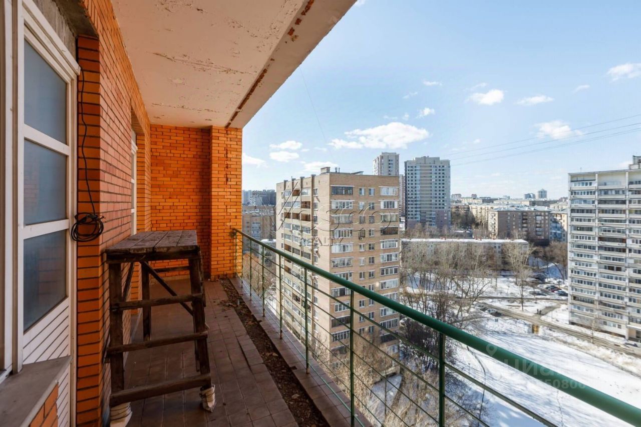 Продажа 4-комн квартиры на вторичном рынке Ломоносовский проспект, 7К5