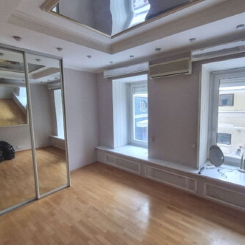 3-комн квартира ул Пречистенка,  д. 40/2,  к. 4