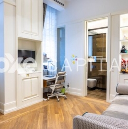 Продажа 3-комн квартиры на вторичном рынке улица Пречистенка