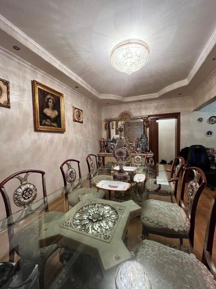 Продажа 4-комн квартиры на вторичном рынке Окружной проезд, 12