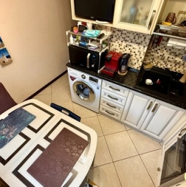 Продажа 2-комн квартиры на вторичном рынке проспект Славы,  д. 30 к3