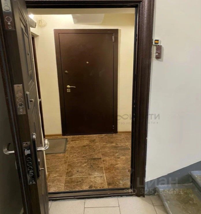 Продажа 1-комн квартиры на вторичном рынке улица Шухова, 6