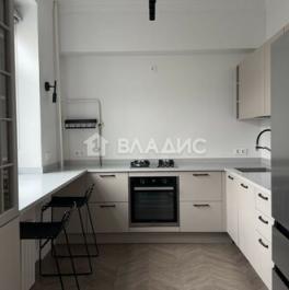 Продажа 3-комн квартиры на вторичном рынке ул Профсоюзная,  д. 5/9