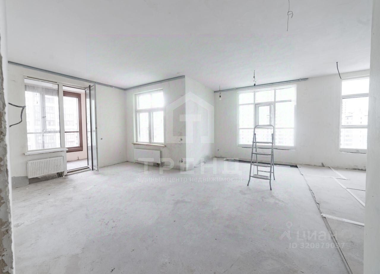 Продажа 2-комн квартиры на вторичном рынке улица Дыбенко, 8к2