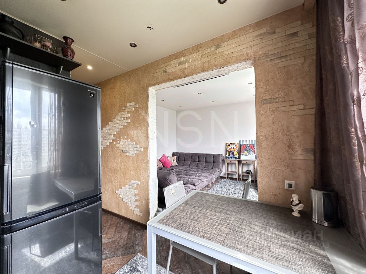 Продажа 2-комн квартиры на вторичном рынке Давыдковская улица, 10К5