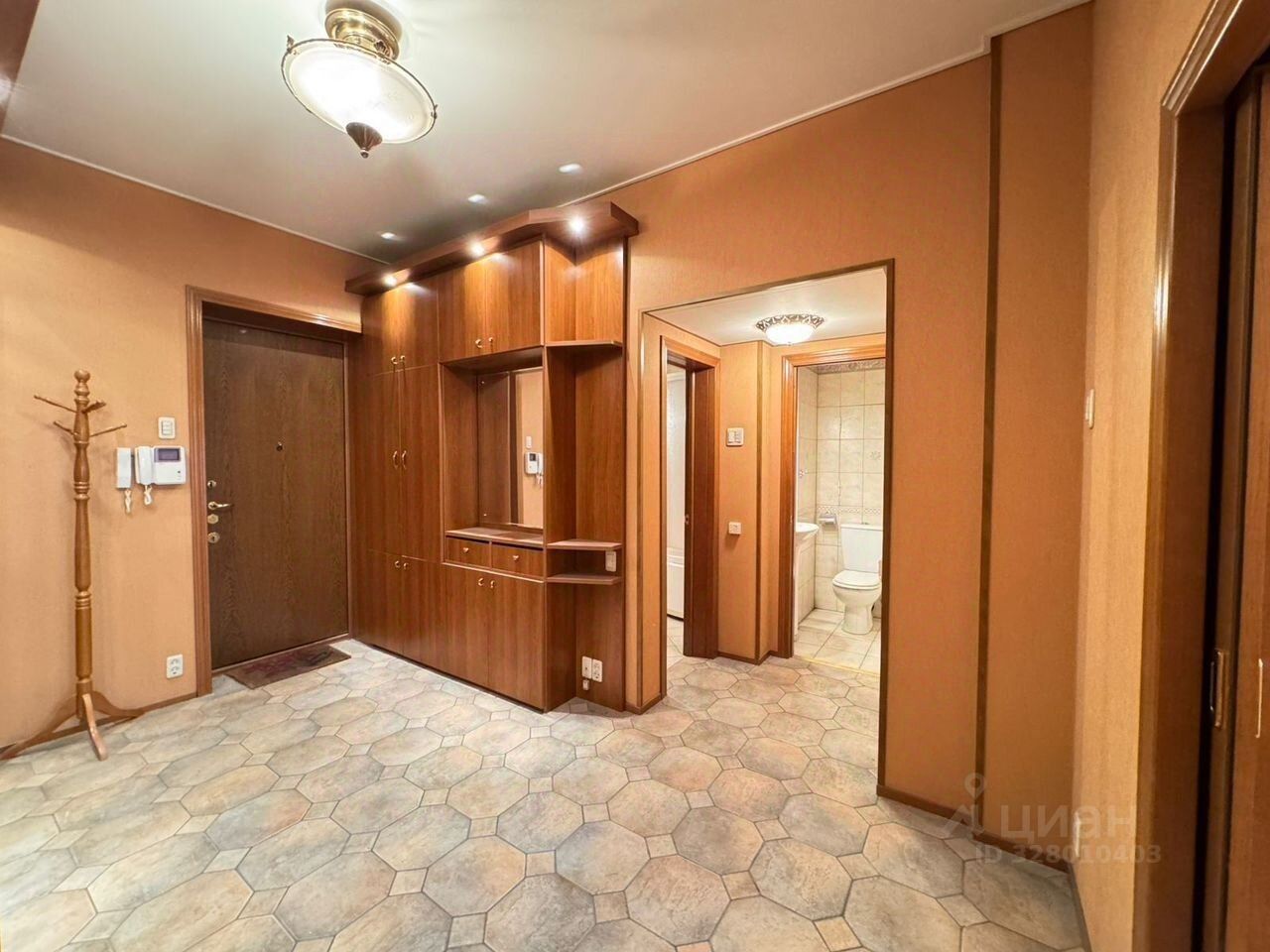 Продажа 3-комн квартиры на вторичном рынке улица 1812 года, 2