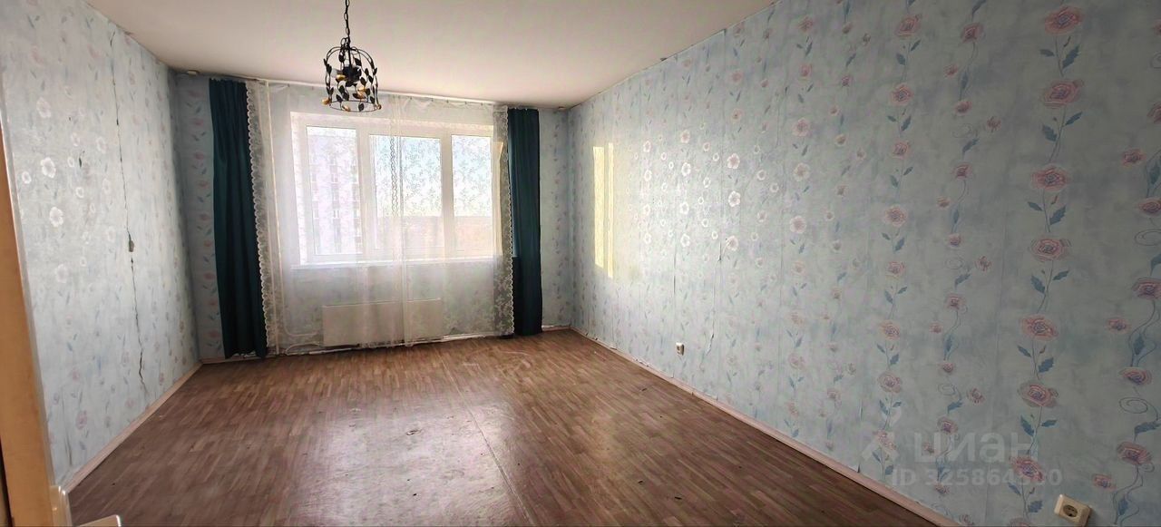 Продажа 2-комн квартиры на вторичном рынке Коммунар г., шоссе Ленинградское, 27к2