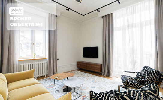 Продажа 3-комн квартиры на вторичном рынке Каменноостровский пр-кт,  д. 2а