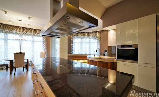 Продажа 4-комн квартиры на вторичном рынке Эсперова улица,  д. 1