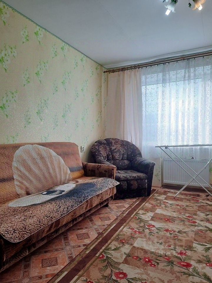 Продажа 2-комн квартиры на вторичном рынке д. Выскатка, улица Садовая, 28