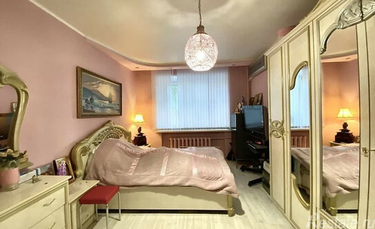 Продажа 4-комн квартиры на вторичном рынке Донская улица,  д. 8