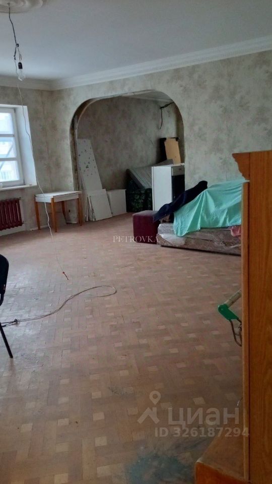 Продажа 5-комн квартиры на вторичном рынке Ломоносовский проспект, 7К5