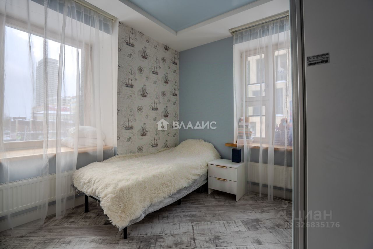 Продажа 2-комн квартиры на вторичном рынке Выборгская улица, 7к2
