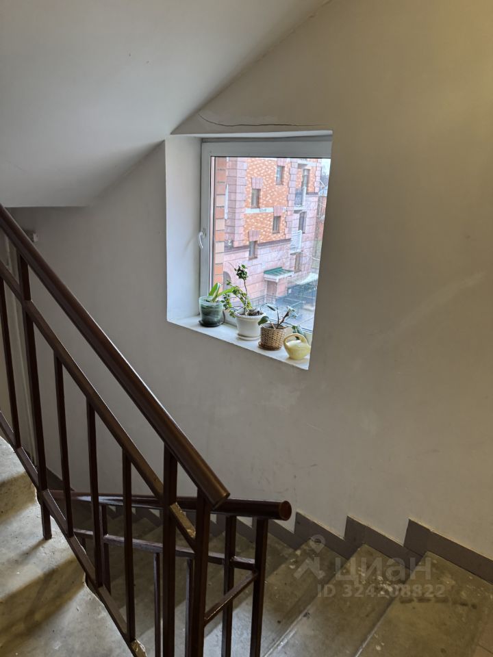 Продажа 1-комн квартиры на вторичном рынке Опалиха мкр, улица Дежнева, 12