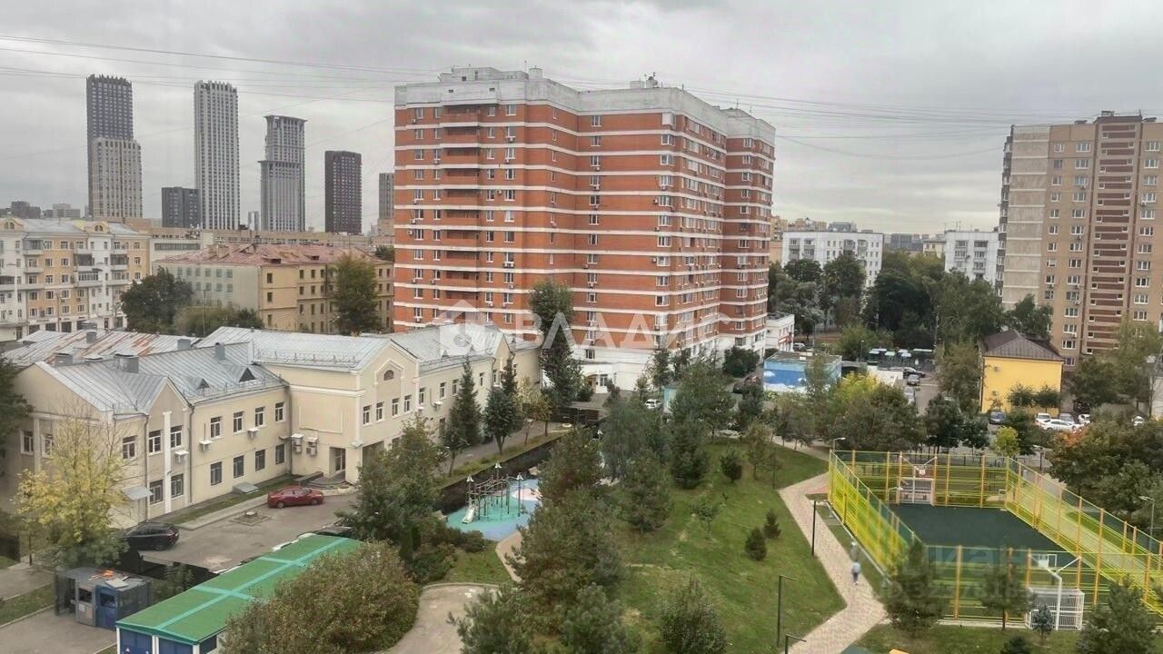 Продажа 1-комн квартиры на вторичном рынке улица Павла Андреева, 4