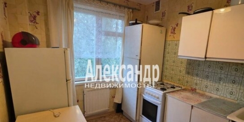 3-комн квартира Приморское шоссе,  д. 320