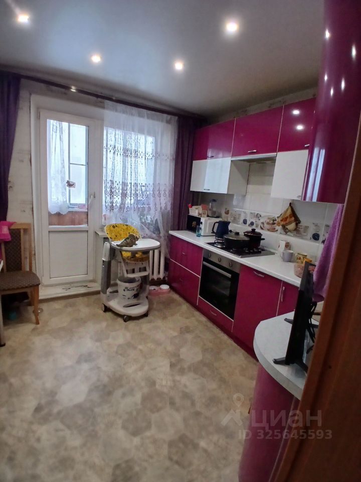Продажа 2-комн квартиры на вторичном рынке 3-й мкр,  д. 14