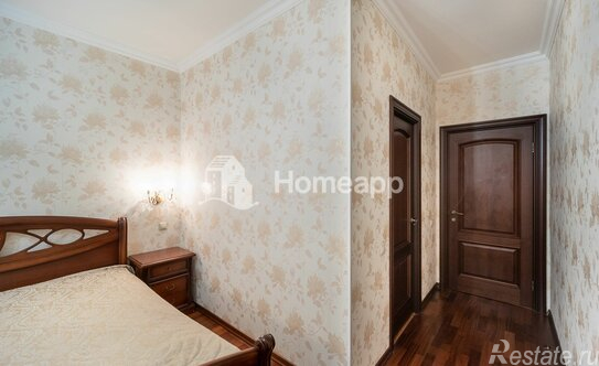 Продажа 4-комн квартиры на вторичном рынке ул Покрышкина,  д. 8,  к. 1