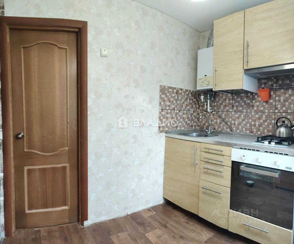 Продажа 2-комн квартиры на вторичном рынке Электросталь, улица Карла Маркса,  д. 49а