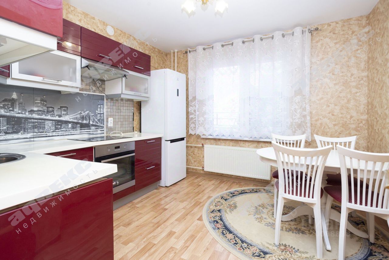 Продажа 2-комн квартиры на вторичном рынке Народная улица, 53к3