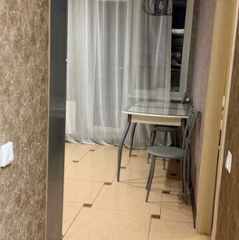 Продажа 1-комн квартиры на вторичном рынке Въезд, Пушкинское шоссе,  д. 13 к4