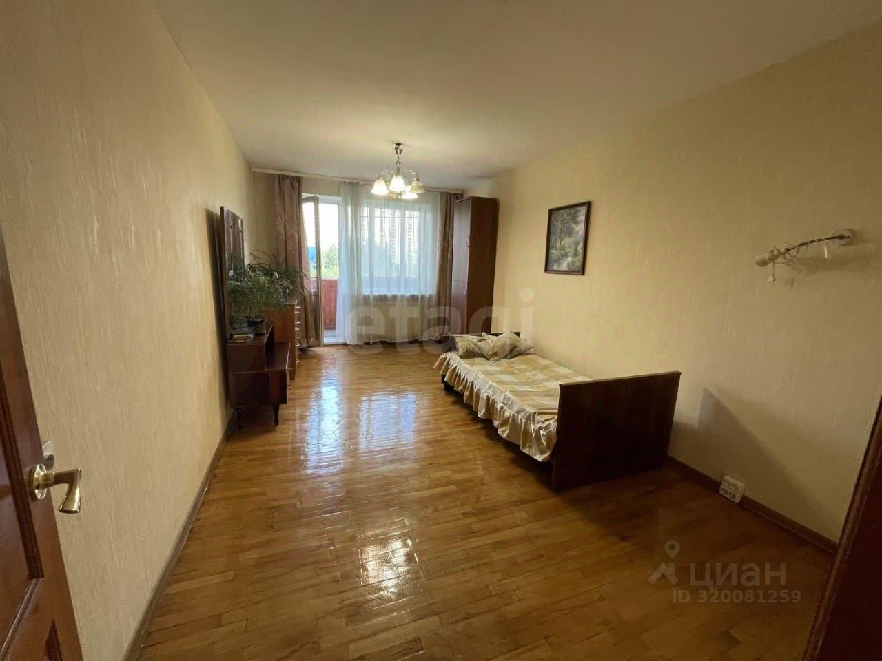 Продажа 2-комн квартиры на вторичном рынке пос. Парголово, Старожиловская улица, 2