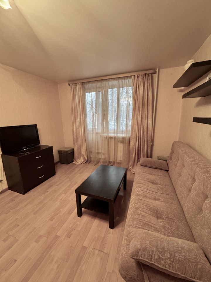 Аренда 1-комн квартиры на вторичном рынке Кронштадт, Владимирская улица, 47