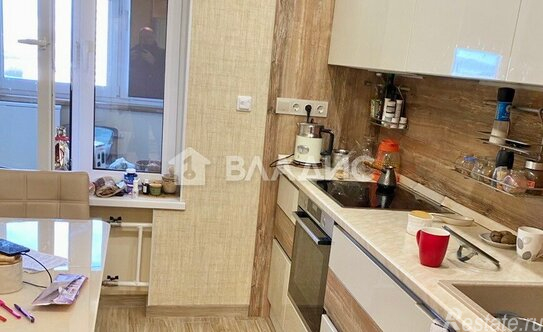 Продажа 2-комн квартиры на вторичном рынке улица Тёплый Стан,  д. 5 к3