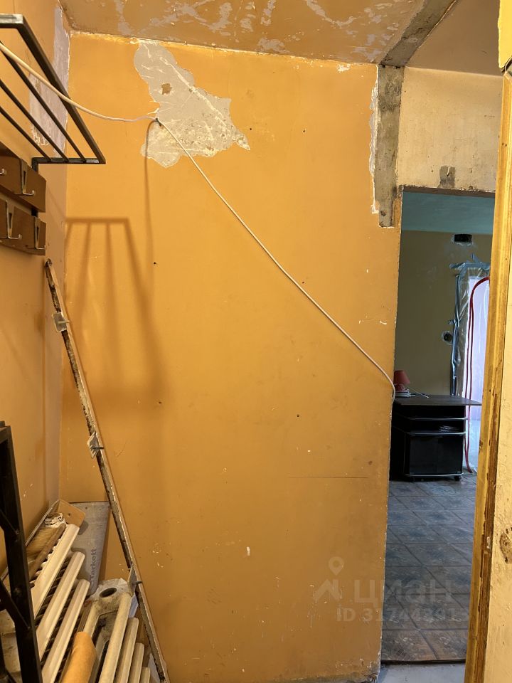 Продажа 2-комн квартиры на вторичном рынке Серпухов, Осенняя улица, 17