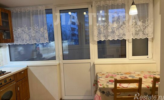 Аренда 1-комн квартиры на вторичном рынке Славянский бульвар,  д. 3