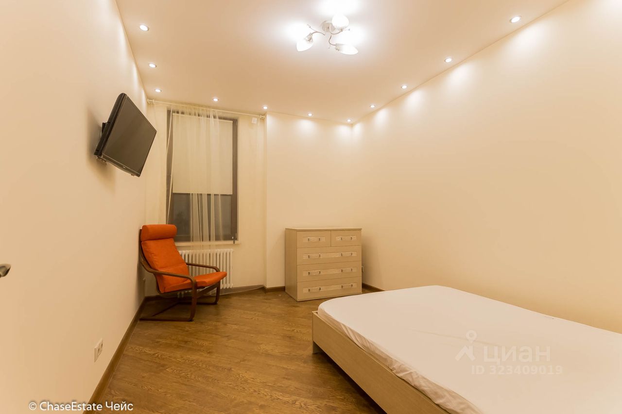 Продажа 4-комн квартиры на вторичном рынке Ленинградское шоссе, 25к3