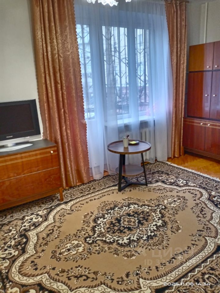 Аренда 1-комн квартиры на вторичном рынке Звездный бульвар, 34К2