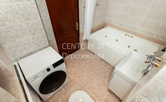 Продажа 3-комн квартиры на вторичном рынке Красноказарменная улица,  д. 9