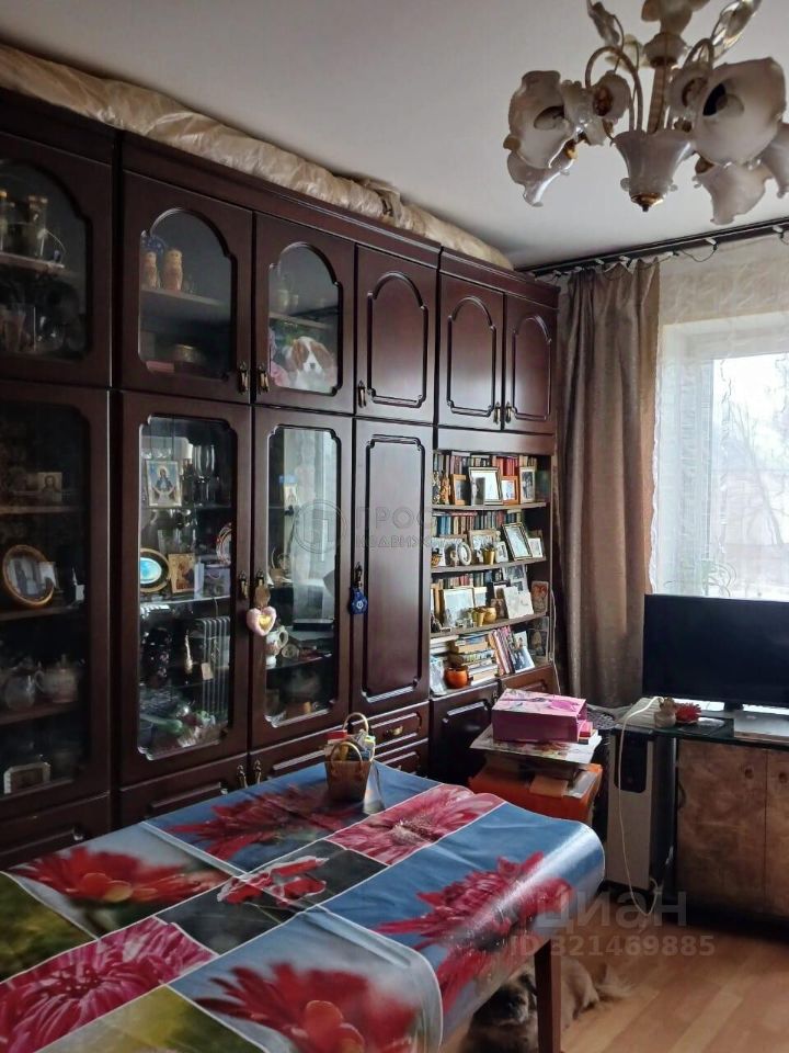 Продажа 3-комн квартиры на вторичном рынке Восточный мкр, Тучково пгт, 17