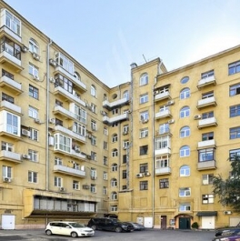 Продажа 4-комн квартиры на вторичном рынке ул Тверская,  д. 19