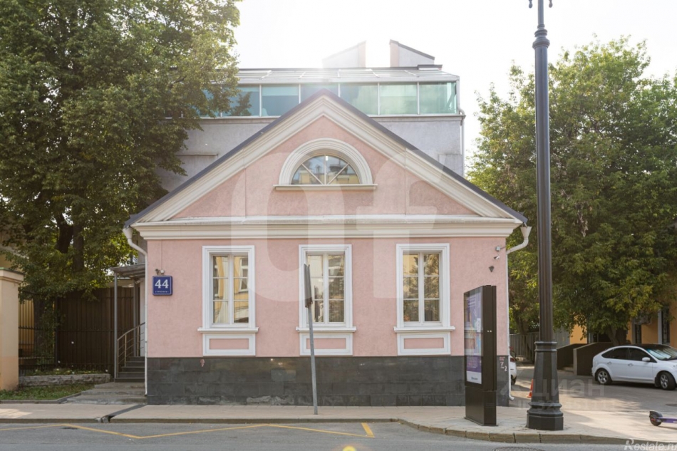 Аренда отдельного здания Ордынка Б. ул,  д. 44 с1