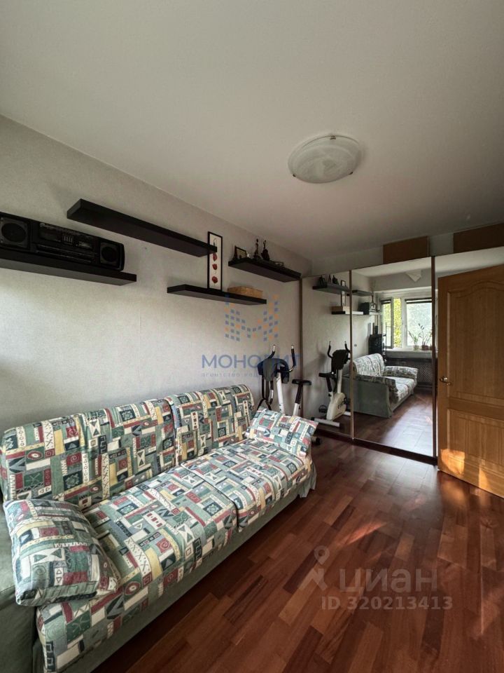 Продажа 3-комн квартиры на вторичном рынке Братская улица, 17К2