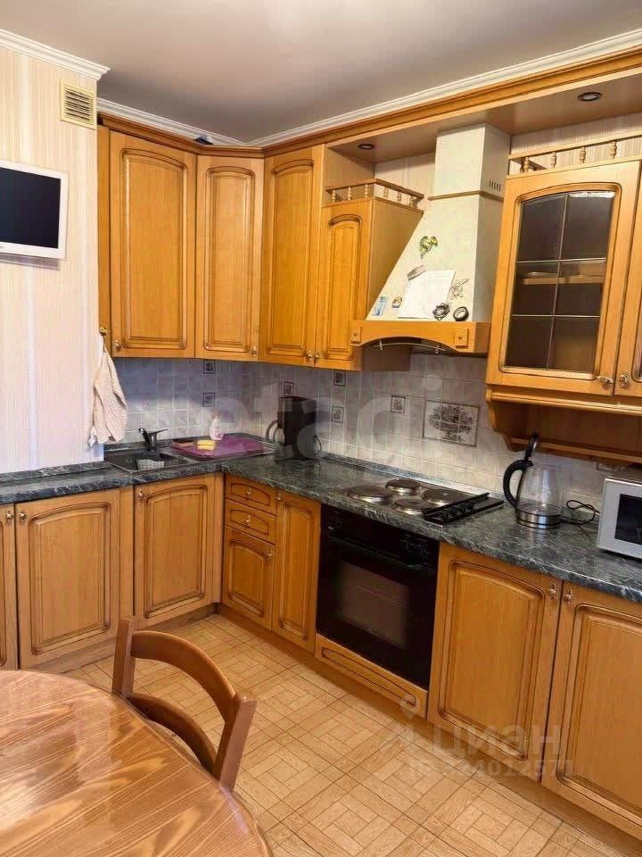 Продажа 2-комн квартиры на вторичном рынке улица Сокольнический Вал, 40