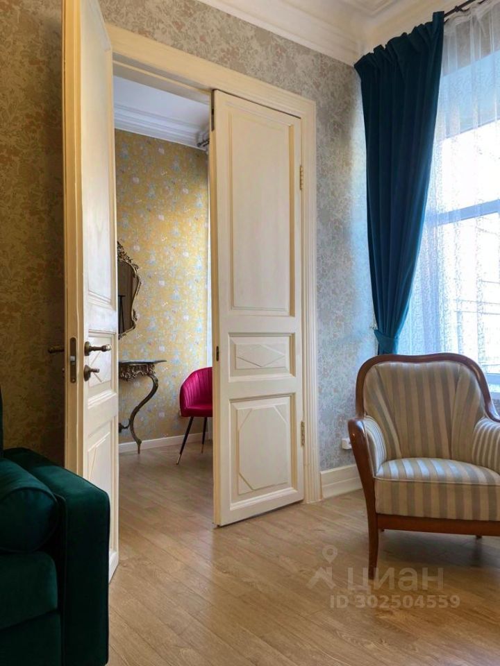 Аренда 4-комн квартиры на вторичном рынке Невский проспект, 106Ж