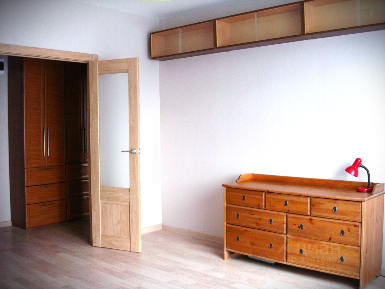 Аренда 2-комн квартиры на вторичном рынке улица Коненкова,  д. 19А