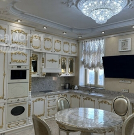 Продажа 4-комн квартиры на вторичном рынке Челябинская улица,  д. 13