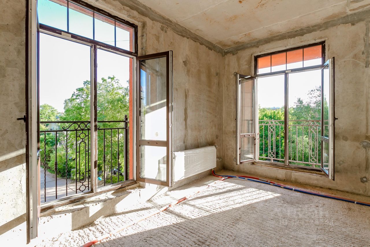 Продажа 2-комн квартиры на вторичном рынке Дибуновская улица, 34