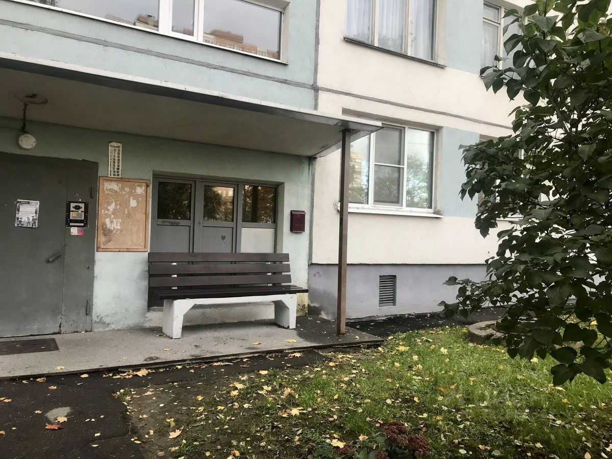 Продажа 3-комн квартиры на вторичном рынке Софийская улица, 37К1