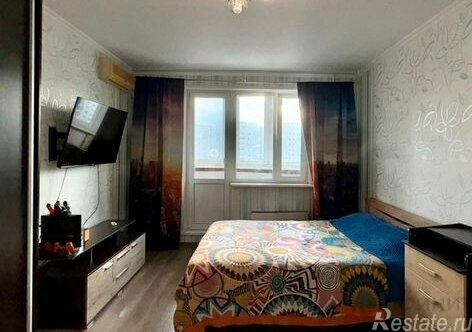 Продажа 1-комн квартиры на вторичном рынке ул Авиаторов,  д. 8,  к. 1