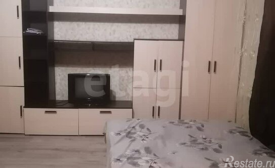 Аренда 1-комн квартиры на вторичном рынке Загребский бульвар,  д. 9