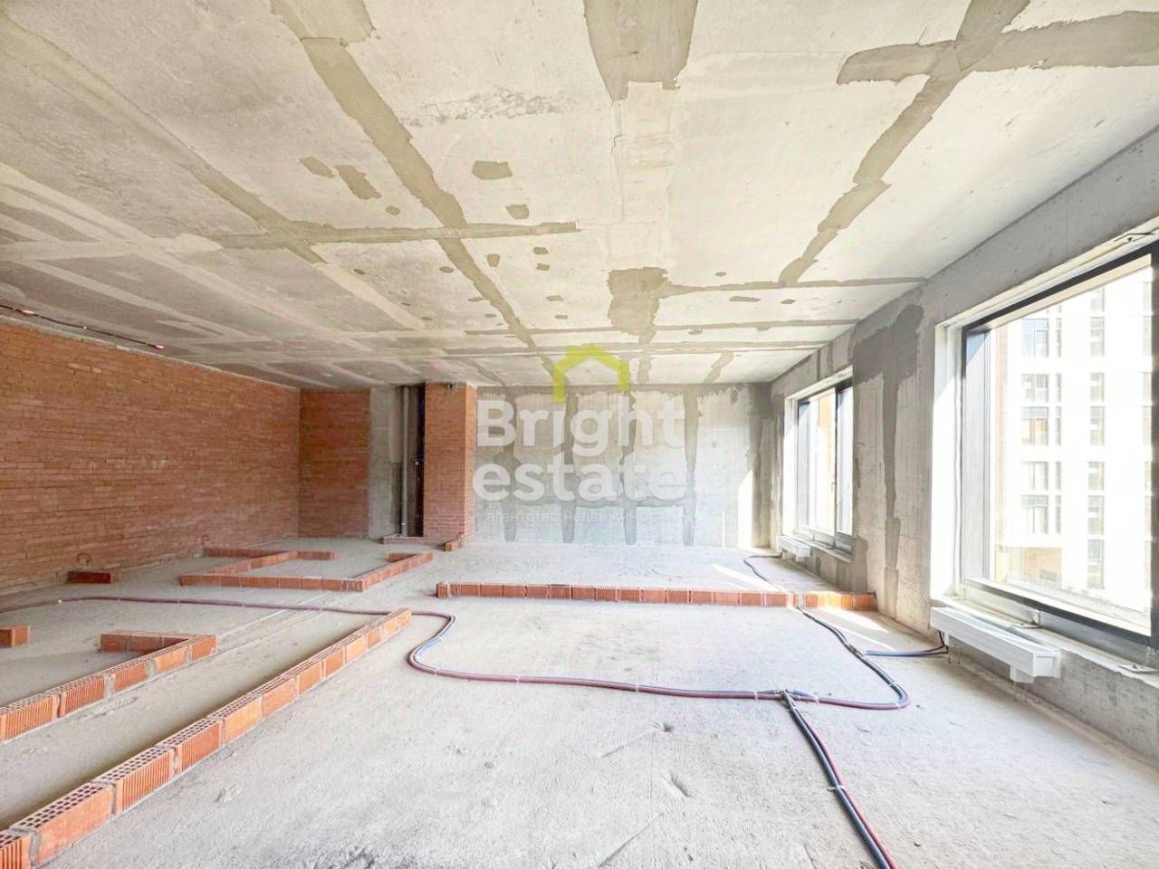 Продажа 3-комн квартиры на вторичном рынке улица Усачева, 15А